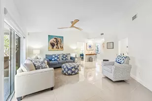 140 Arrowhead Cir, Jupiter, FL 33458 - Photo 2