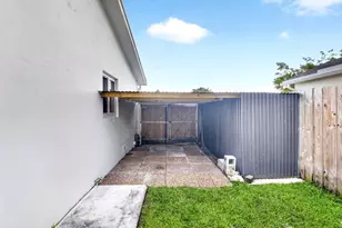 9686 SW 2nd St, Boca Raton, FL 33428 - Photo 20