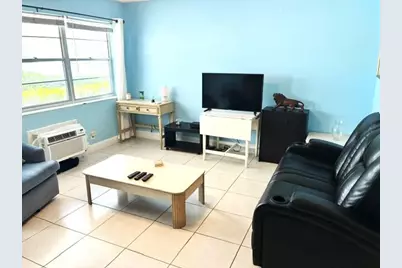 110 Markham F #110, Deerfield Beach, FL 33442 - Photo 8