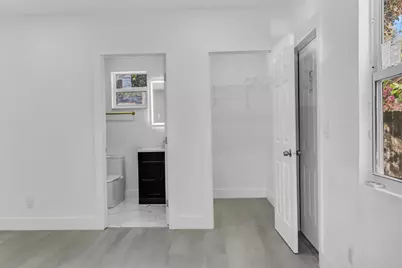 915 SW 3rd Street, Boynton Beach, FL 33435 - Photo 14