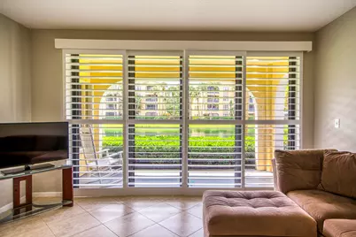 800 Uno Lago Drive #105, Juno Beach, FL 33408 - Photo 8