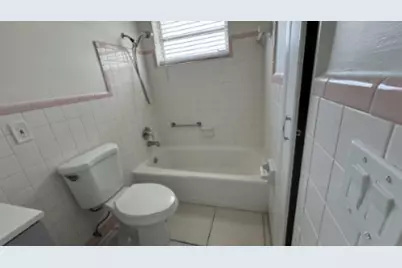 842 S 63rd Avenue, Hollywood, FL 33023 - Photo 20