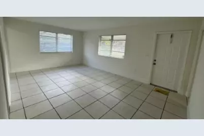 842 S 63rd Avenue, Hollywood, FL 33023 - Photo 14