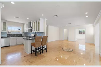 930 SE 10th Court, Pompano Beach, FL 33060 - Photo 10