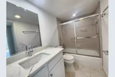 3025 Newcastle B, Boca Raton, FL 33434 - Photo 14