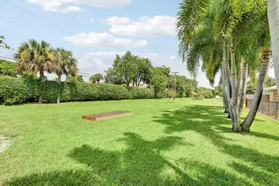 10376 W Tara Boulevard, Boynton Beach, FL 33437 - Photo 46