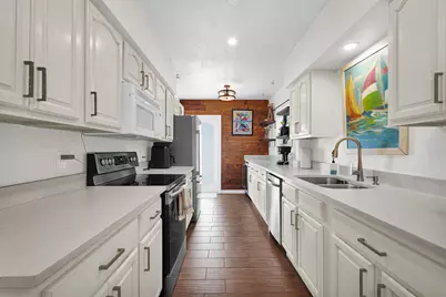 300 S Riverside Drive, Pompano Beach, FL 33062 - Photo 10