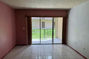 1900 W 68th St, Hialeah, FL 33014 - Photo 4