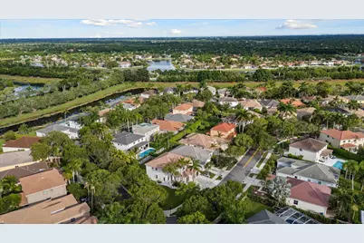 890 Hawthorn Terrace, Weston, FL 33327 - Photo 54
