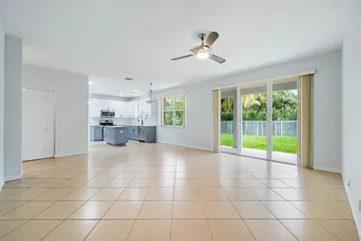 890 Hawthorn Terrace, Weston, FL 33327 - Photo 18