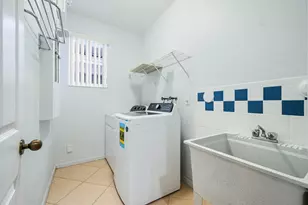 890 Hawthorn Terrace, Weston, FL 33327 - Photo 46