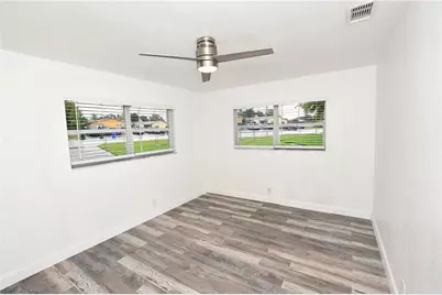 270 NW 43rd Street, Oakland Park, FL 33309 - Photo 10