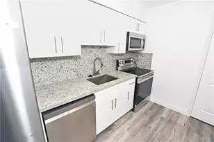 270 NW 43rd St, Oakland Park, FL 33309 - Photo 2