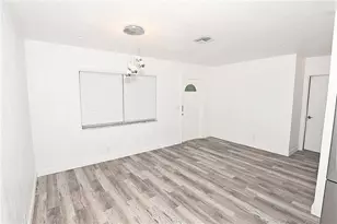 270 NW 43rd St, Oakland Park, FL 33309 - Photo 6
