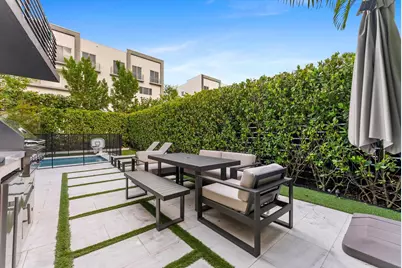 1048 N Victoria Park Road, Fort Lauderdale, FL 33304 - Photo 44