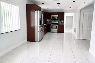 21441 Crozier Ave, Boca Raton, FL 33428 - Photo 4