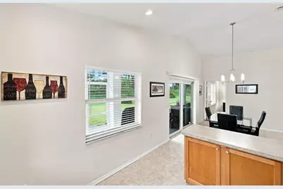 228 SW Lake Forest Way, Port Saint Lucie, FL 34986 - Photo 10