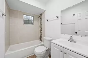 6531 SW 19th St, North Lauderdale, FL 33068 - Photo 6
