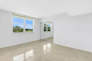 2651 S Palm Aire Dr, Pompano Beach, FL 33069 - Photo 24