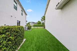 15251 Cherry Creek Ln, Delray Beach, FL 33446 - Photo 32
