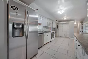 6311 NW 72nd Ave, Tamarac, FL 33321 - Photo 12