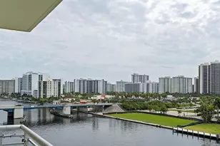 2900 NE 30th St, Fort Lauderdale, FL 33306 - Photo 2