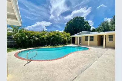 660 NE 34th Court #3, Oakland Park, FL 33334 - Photo 2