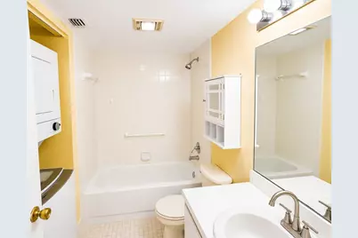 1400 SW 124th Terrace #105Q, Pembroke Pines, FL 33027 - Photo 12