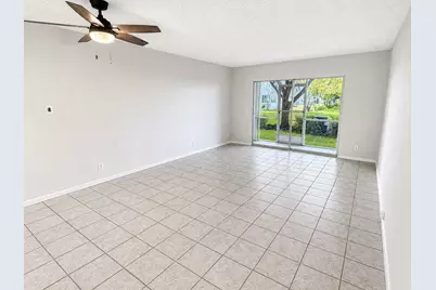1400 SW 124th Terrace #105Q, Pembroke Pines, FL 33027 - Photo 4