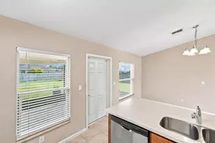 538 SW Prado Ave, Port Saint Lucie, FL 34983 - Photo 16