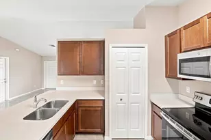 538 SW Prado Ave, Port Saint Lucie, FL 34983 - Photo 18