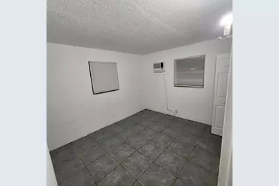 2449 NW 7th Street, Pompano Beach, FL 33069 - Photo 6