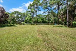 330 NE Town Terrace, Jensen Beach, FL 34957 - Photo 38