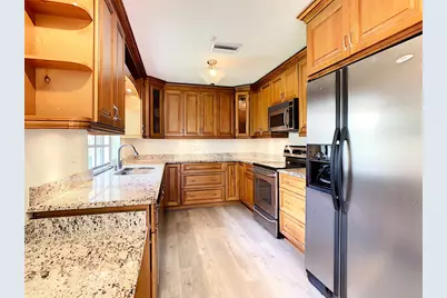 1370 Cottonwood Circle #18-3, Weston, FL 33326 - Photo 12