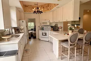 8095 Laborie Ln, Wellington, FL 33414 - Photo 12