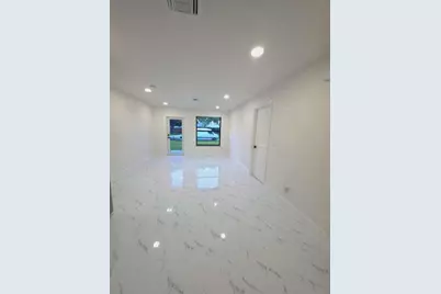 8001 Hibiscus Road, Fort Pierce, FL 34951 - Photo 2