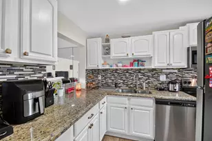 2786 Tennis Club Dr, West Palm Beach, FL 33417 - Photo 4