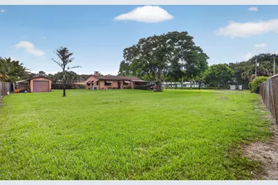 17596 Cinquez Park Road W, Jupiter, FL 33458 - Photo 48