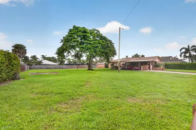 17596 Cinquez Park Road W, Jupiter, FL 33458 - Photo 12