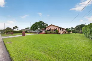 17596 Cinquez Park Rd W, Jupiter, FL 33458 - Photo 4