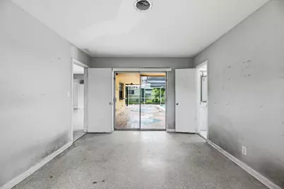 2700 NW 36th Avenue, Lauderdale Lakes, FL 33311 - Photo 16