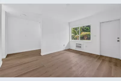 60 NW 79th Street #19, Miami, FL 33150 - Photo 4
