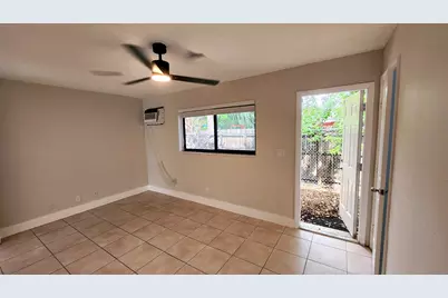 435 NW 41st Street #4, Oakland Park, FL 33309 - Photo 14