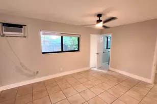 435 NW 41st St, Oakland Park, FL 33309 - Photo 12