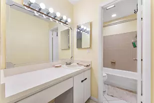 4321 Carambola Cir N, Coconut Creek, FL 33066 - Photo 22