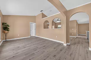 2062 SW Janette Ave, Port Saint Lucie, FL 34953 - Photo 4