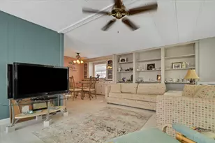 132 NW 53rd Pl, Deerfield Beach, FL 33064 - Photo 24