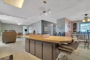 132 NW 53rd Pl, Deerfield Beach, FL 33064 - Photo 10