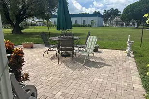 132 NW 53rd Pl, Deerfield Beach, FL 33064 - Photo 4