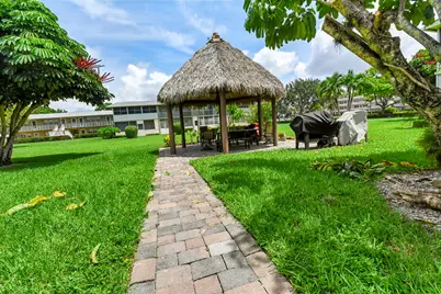 233 Windsor K, West Palm Beach, FL 33417 - Photo 1